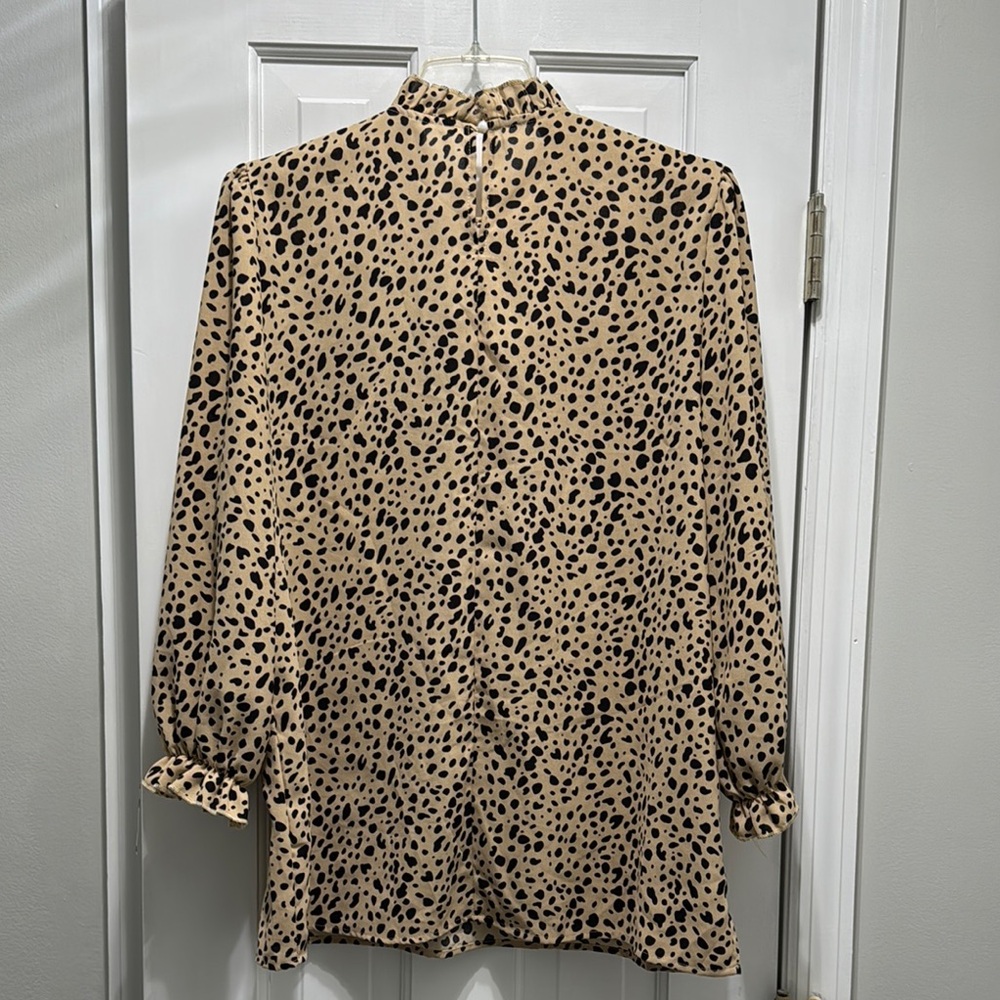 Leopard Print Ruffle Blouse - Picture 4 of 5